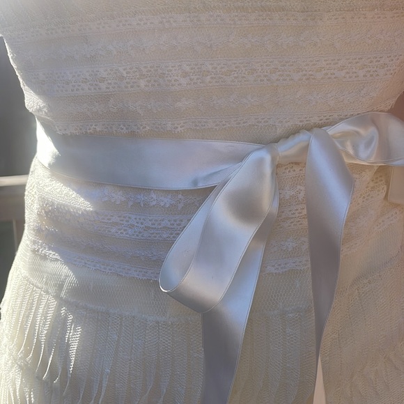 BCBG off white dress - Picture 9 of 12